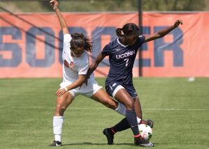 Junior Alana O'Neill, pictured above, led Syracuse to its first win of 2016 on Sunday afternoon against Delaware. 