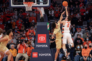 Jimmy Boeheim recorded 20 points and 10 rebounds in the win over the Yellow Jackets. 